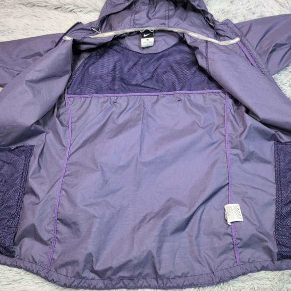 Nike Running Jacket Womens L Purple Windbreaker Swoosh Zip Up Pocket Vented Hood - Picture 13 of 14